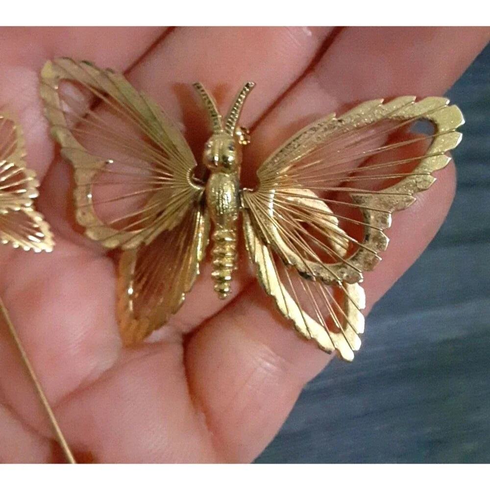 Vintage 3D Monet Filigree Butterfly Brooch Gold Tone Matching Stick Pin Set